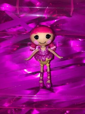 Lalaloopsy minis Cake Dunk n Crumble doll
